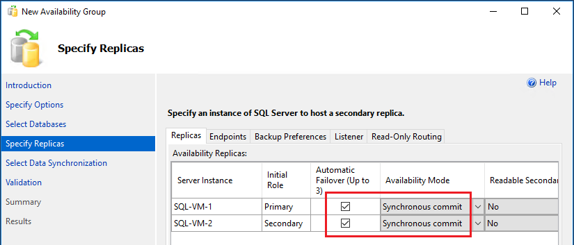 Aktivieren Sie auf der Seite **Replikate angeben** die Kontrollkästchen für automatisches Failover, und wählen Sie für den Verfügbarkeitsmodus die Option „Synchroner Commit“ aus.