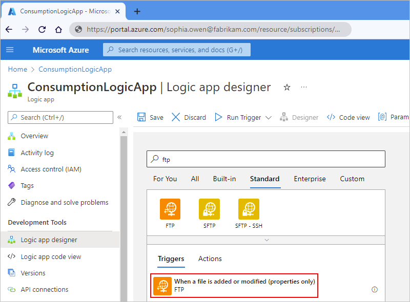 Screenshot des Azure-Portals, des Designers für den Workflow im Tarif „Verbrauch“ und mit ausgewähltem FTP-Trigger.