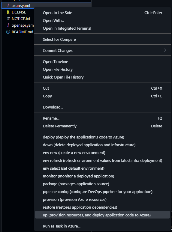 Screenshot der Menüoption „azure.yaml“ zum Ausführen von „azd up“.