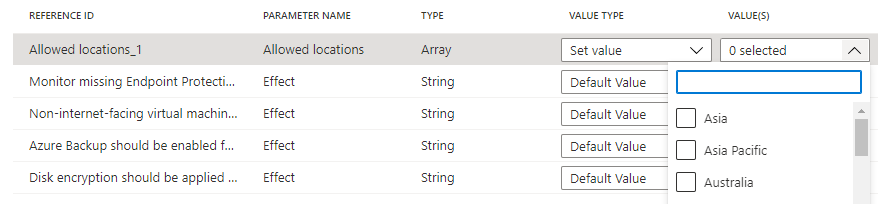 Screenshot: Optionen für zulässige Werte für den Definitionsparameter „Zulässige Standorte“ auf der Registerkarte „Richtlinienparameter“ der Seite „Initiativendefinition“