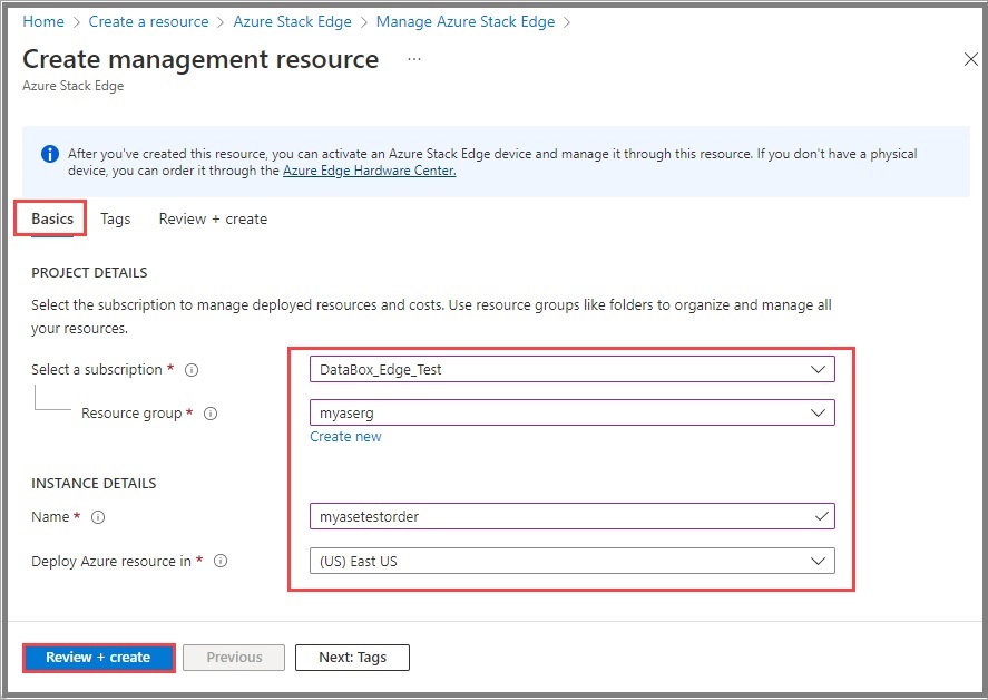 Screenshot: Registerkarte „Grundlagen“ unter „Create Management Resource“ (Verwaltungsressource erstellen). Die Registerkarte „Grundlagen“, verschiedene Optionen und die Schaltfläche „Überprüfen + erstellen“ sind hervorgehoben.