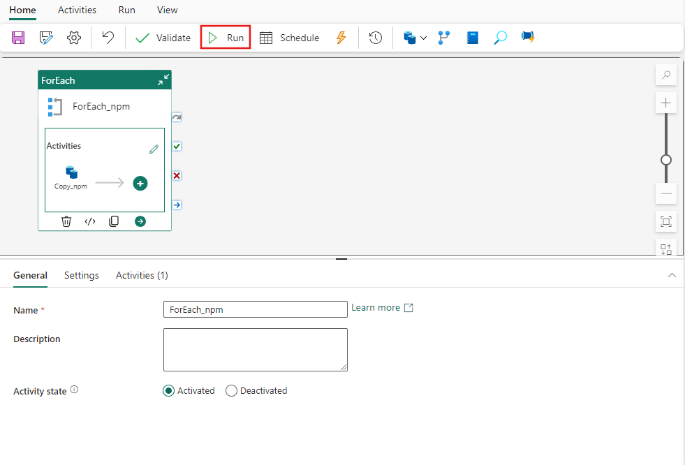 Screenshot, der zeigt, wo „Ausführen“ auf der Registerkarte „Start“ des Pipeline-Editor-Fensters auszuwählen ist.