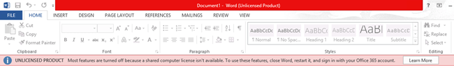 Word-Dokumentbildschirm mit einem roten Balken, der angibt, dass das Produkt nicht lizenziert ist und die meisten Features deaktiviert sind.