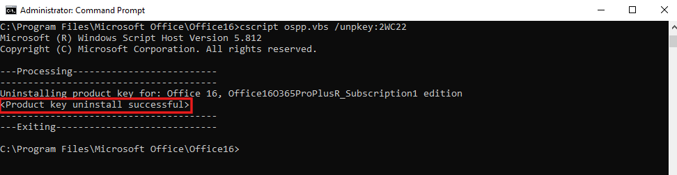 Die Ausgabe zeigt die Deinstallation des Produktschlüssels für Office 16 und die Meldung, dass der Produktschlüssel erfolgreich deinstalliert wurde