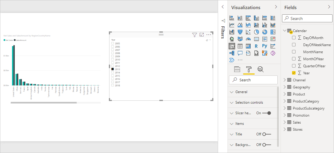 Screenshot: Diagramm „Net Sales“ und „SalesAmount“ nach Jahr segmentiert