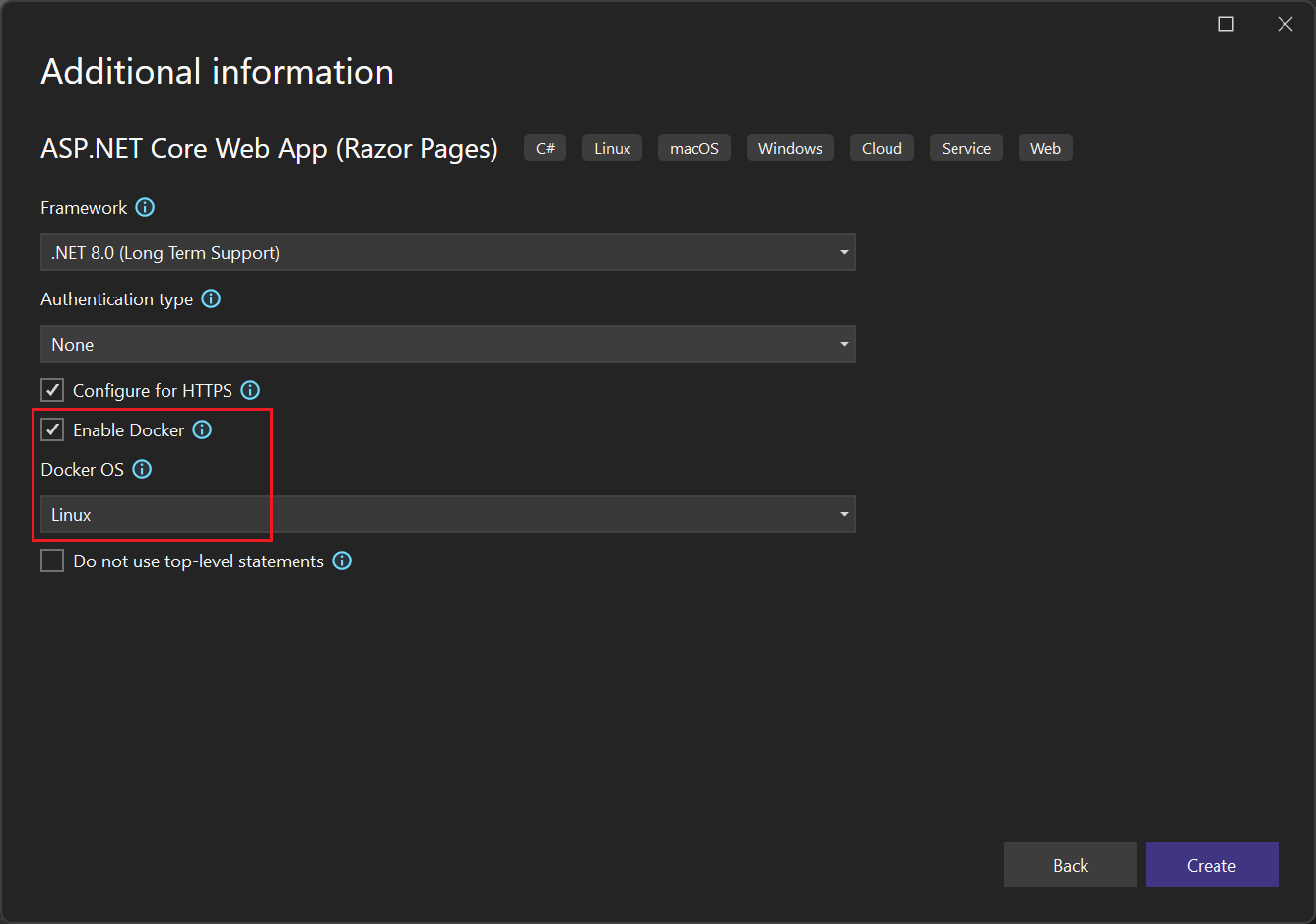 Screenshot: Erstellen eines neuen ASP.NET Core-Web-App-Projekts in Visual Studio 2022.