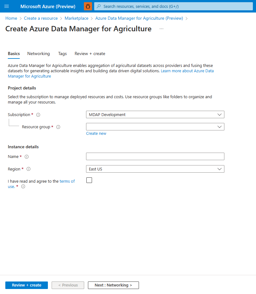 Captura de pantalla que muestra el flujo de creación de recursos de administrador de datos para la agricultura en Azure Portal.