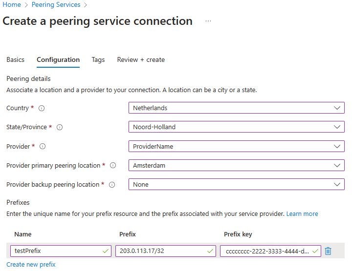 Recorte de pantalla que muestra la pestaña Configuración de la creación de una conexión de Peering Service en Azure Portal.