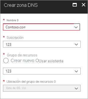 Recorte de pantalla de la creación de una zona DNS en Azure.