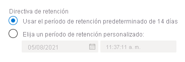 Captura de pantalla que muestra las opciones para configurar la directiva de retención para la carga de blobs en Azure Portal