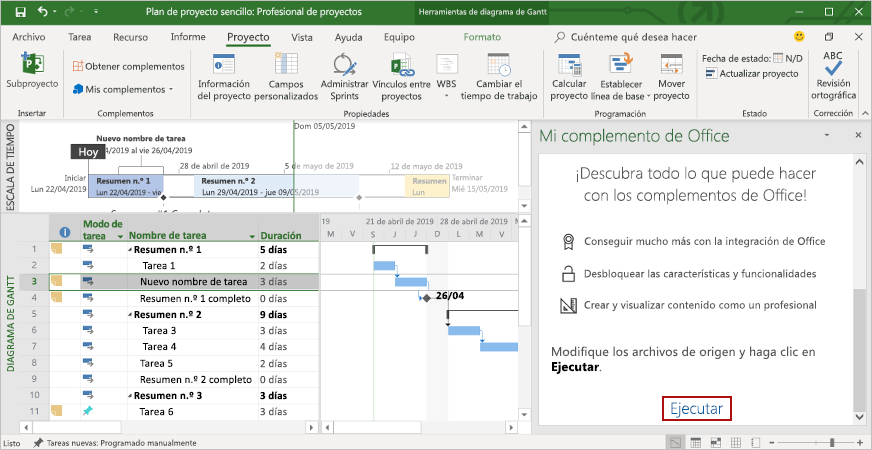 La aplicación Project con el complemento de panel de tareas cargado.