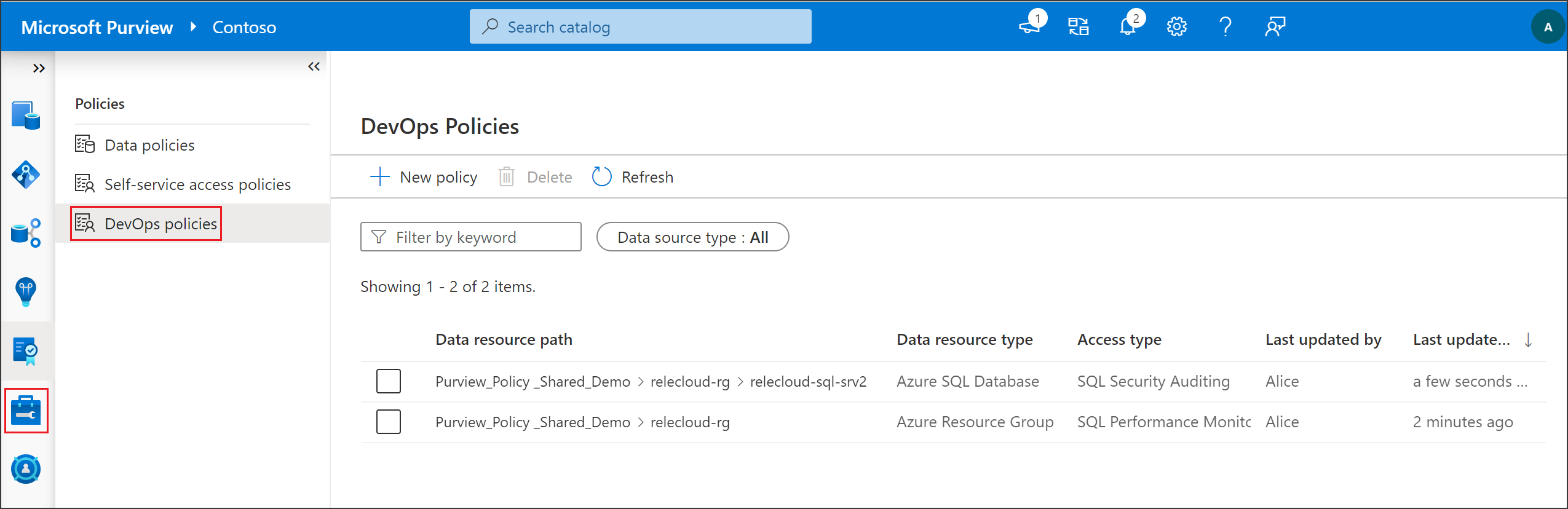 Captura de pantalla que muestra las selecciones para abrir una lista de directivas de SQL DevOps.