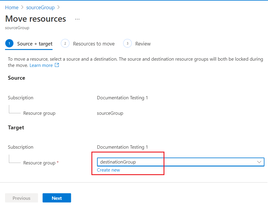 Capture d’écran du portail Azure où l’utilisateur spécifie le groupe de ressources de destination pour l’opération de déplacement.