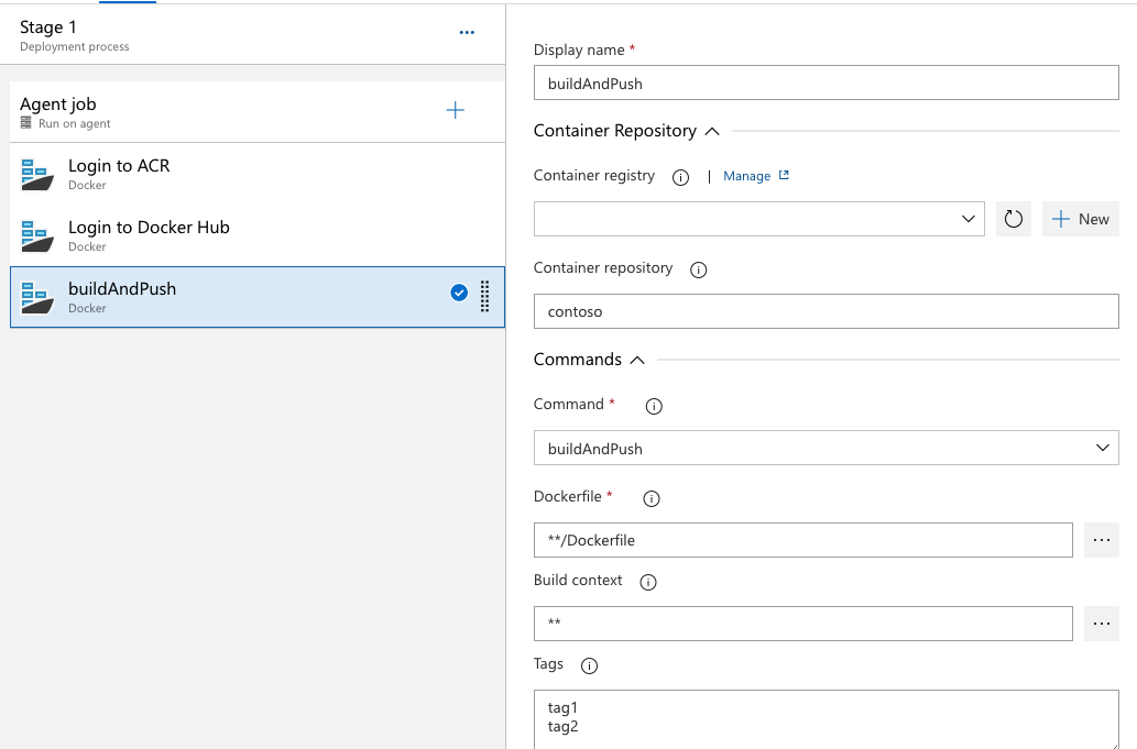 Capture d’écran du pipeline classique avec build et push vers deux registres de conteneurs Docker.