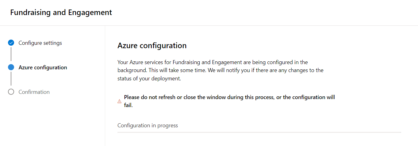 Page de configuration Azure confirmant la configuration en arrière-plan et avertissant de ne pas actualiser ou fermer la fenêtre pendant ce processus.