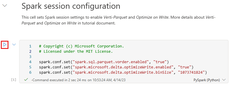 Capture d'écran d'une configuration de session Spark, comprenant une cellule de code et l'icône Exécuter.