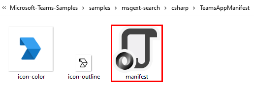 Capture d’écran du dossier manifeste de l’application Teams avec le chemin d’accès et le fichier manifeste mis en évidence en rouge.