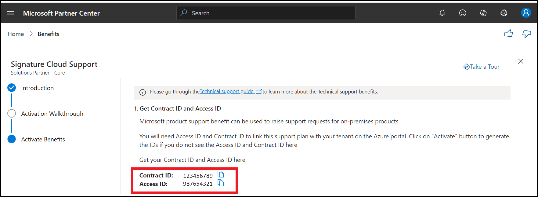 Capture d’écran de l’Assistant Support technique Microsoft, dans la section « Activer les avantages ». L’ID de contrat et l’ID d’accès sont mis en surbrillance.