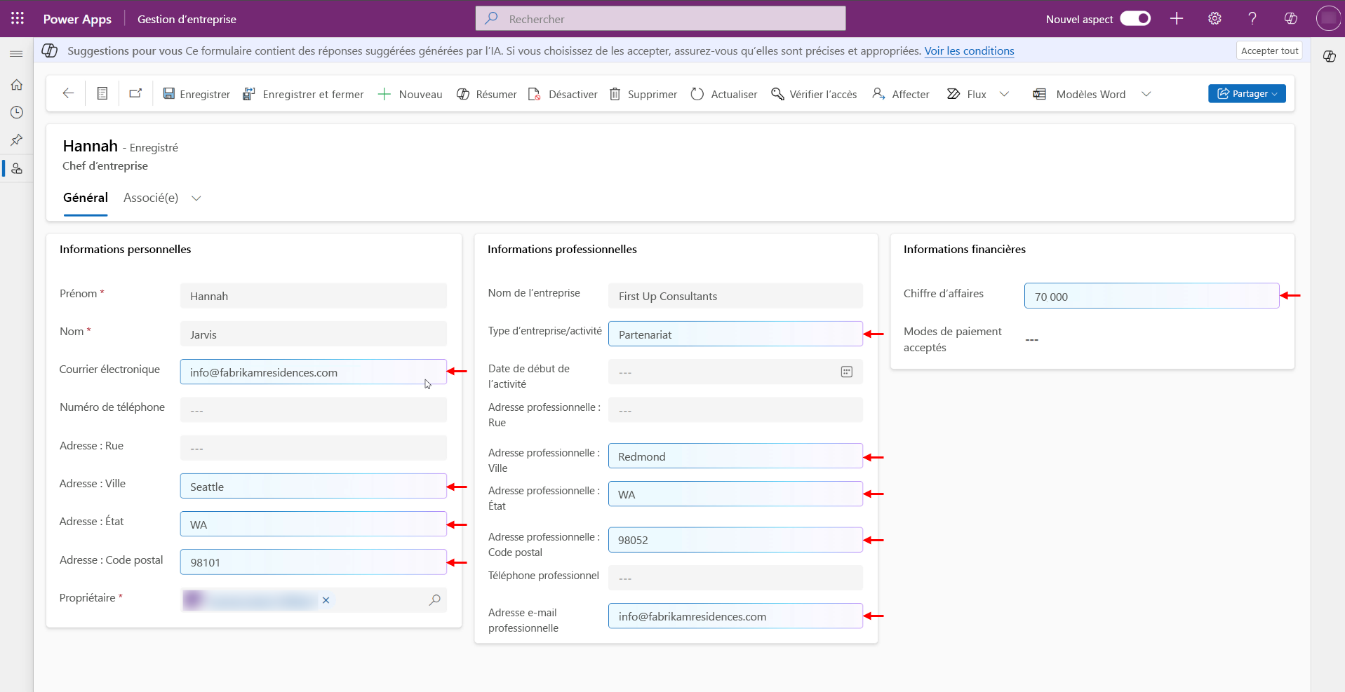 Capture d’écran montrant les suggestions de remplissage de formulaire présentées dans un formulaire.