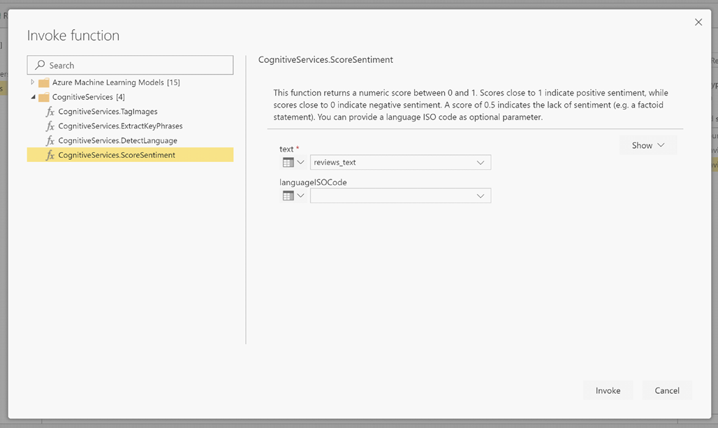 Capture d’écran de la boîte de dialogue Appeler la fonction montrant CognitiveServices.ScoreSentiment sélectionné.