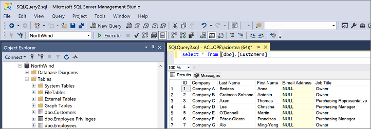 Capture d’écran montrant la validation dans SQL Server Management Studio.