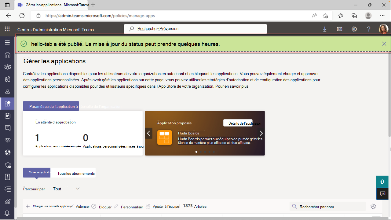 Capture d’écran d’une bannière verte d’application publiée dans le Centre d’administration Teams.
