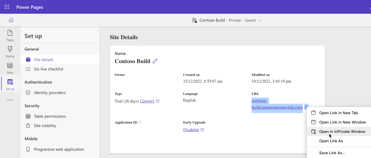 Capture d’écran de l’espace de travail Configuration avec Détails du site sélectionné. Le menu contextuel s’affiche pour l’URL du site avec l’option Ouvrir dans une fenêtre InPrivate mise en surbrillance.