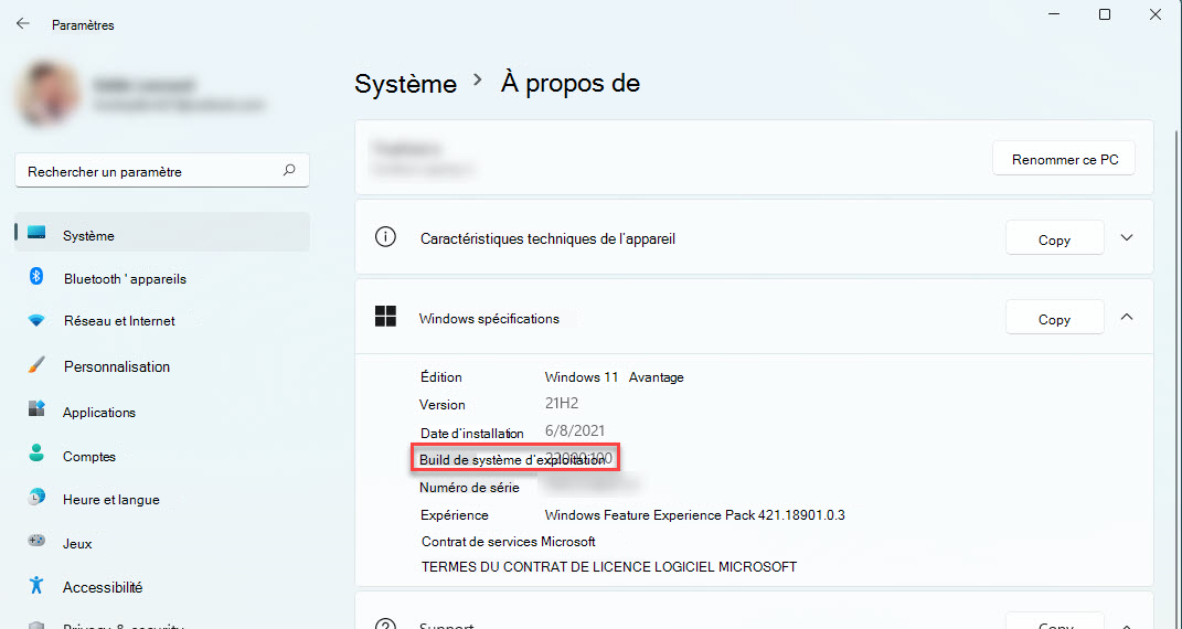 À propos des paramètres de Windows, fait défiler jusqu’à la section Spécifications Windows pour mettre en évidence votre build de système d’exploitation actuelle.