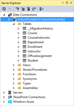 Screenshot che mostra la finestra Esplora server. La cartella Tabelle in Contesto dell'istituto di istruzione è aperta.