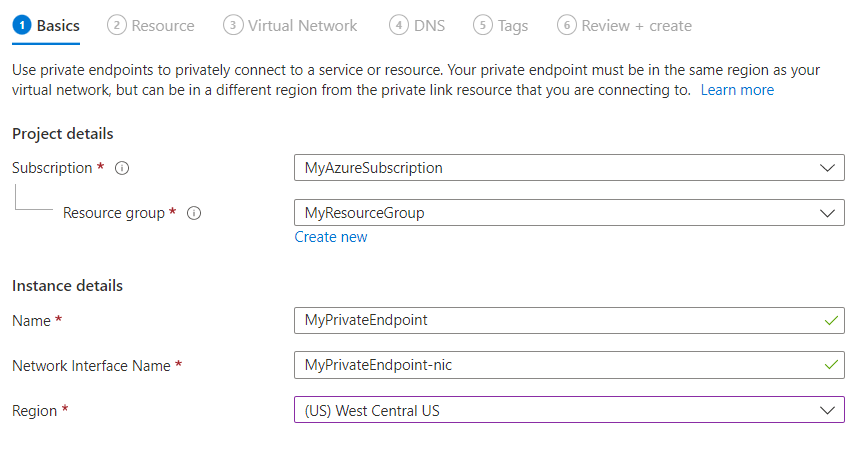 Screenshot della compilazione della scheda Informazioni di base nel portale di Azure.