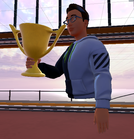 Screenshot di un avatar che tiene il Trofeo.