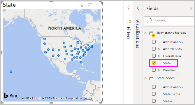 Screenshot di Power BI Desktop che mostra il risultato del trascinamento del campo State per creare una visualizzazione basata su mappa.