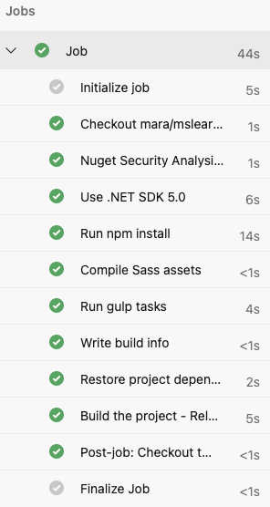 Screenshot di Azure Pipelines con l'elenco completo delle attività di compilazione.