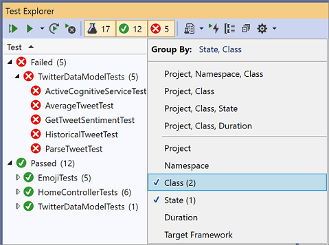 Screenshot di Esplora test di Visual Studio che mostra una gerarchia di test in uno dei riquadri e il menu Raggruppa per nell'altro riquadro con le opzioni Classe e Stato selezionate.