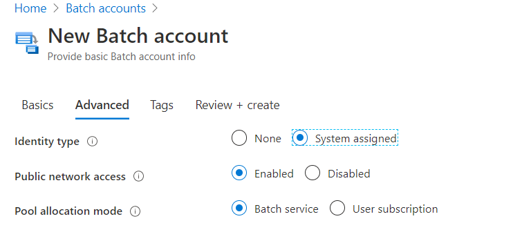 システム割り当て ID の種類を使用する新しい Batch アカウントのスクリーンショット。