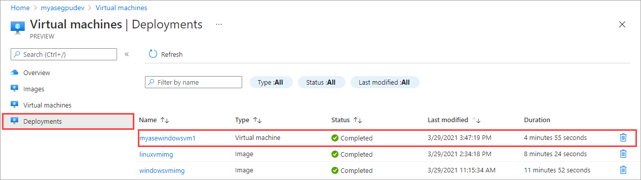 Azure Stack Edge デバイスの [仮想マシン] ビューの [デプロイ] ペインを示すスクリーンショット。デプロイされた VM のエントリが強調表示されています。