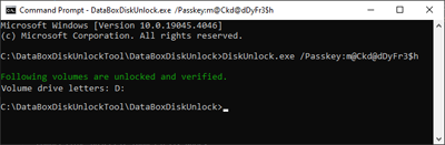 割り当てられたドライブ文字を含む Data Box Disk ロック解除ツールからの正常な応答を示す画面キャプチャ。