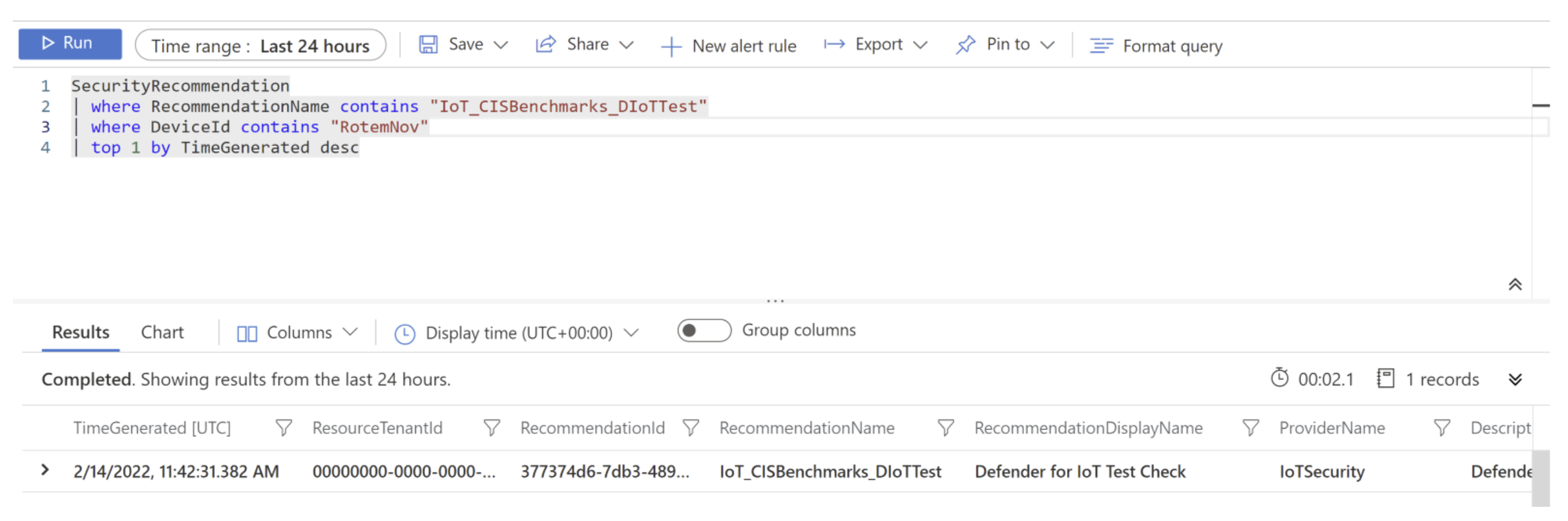 Log Analytics で実行された IoT_CISBenchmarks_DIoTTest クエリのスクリーンショット。