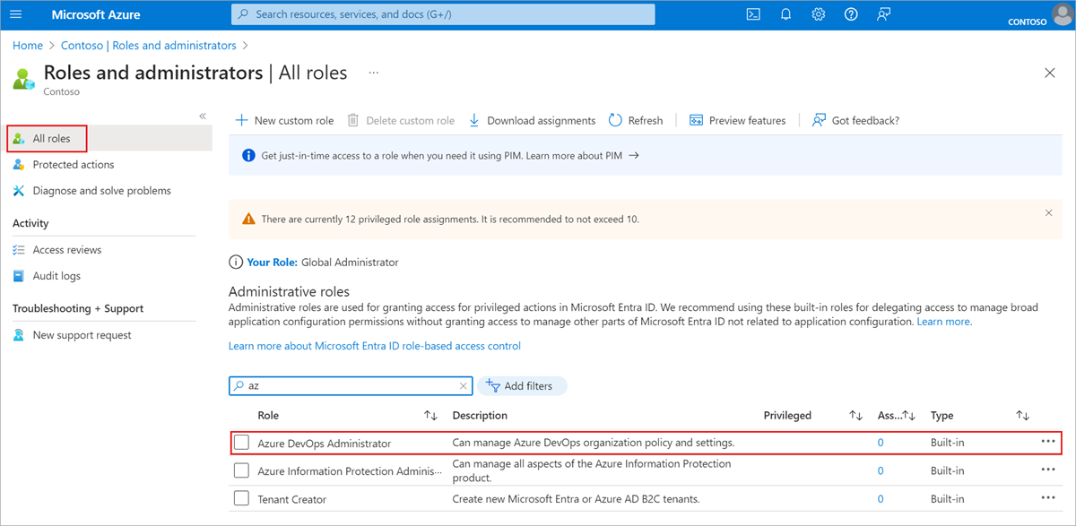 Azure Portal の Microsoft Entra ロールと管理者を示すスクリーンショット。