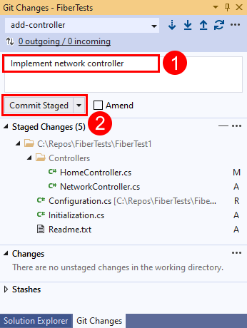 Visual Studio 内のコミット情報リンクを示すスクリーンショット。