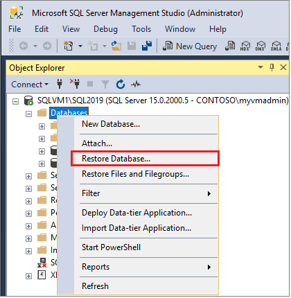 オブジェクト エクスプローラーで [データベース] を右クリックし、[データベースの復元] を選択して、データベースの復元を選択する方法を示すスクリーンショット。