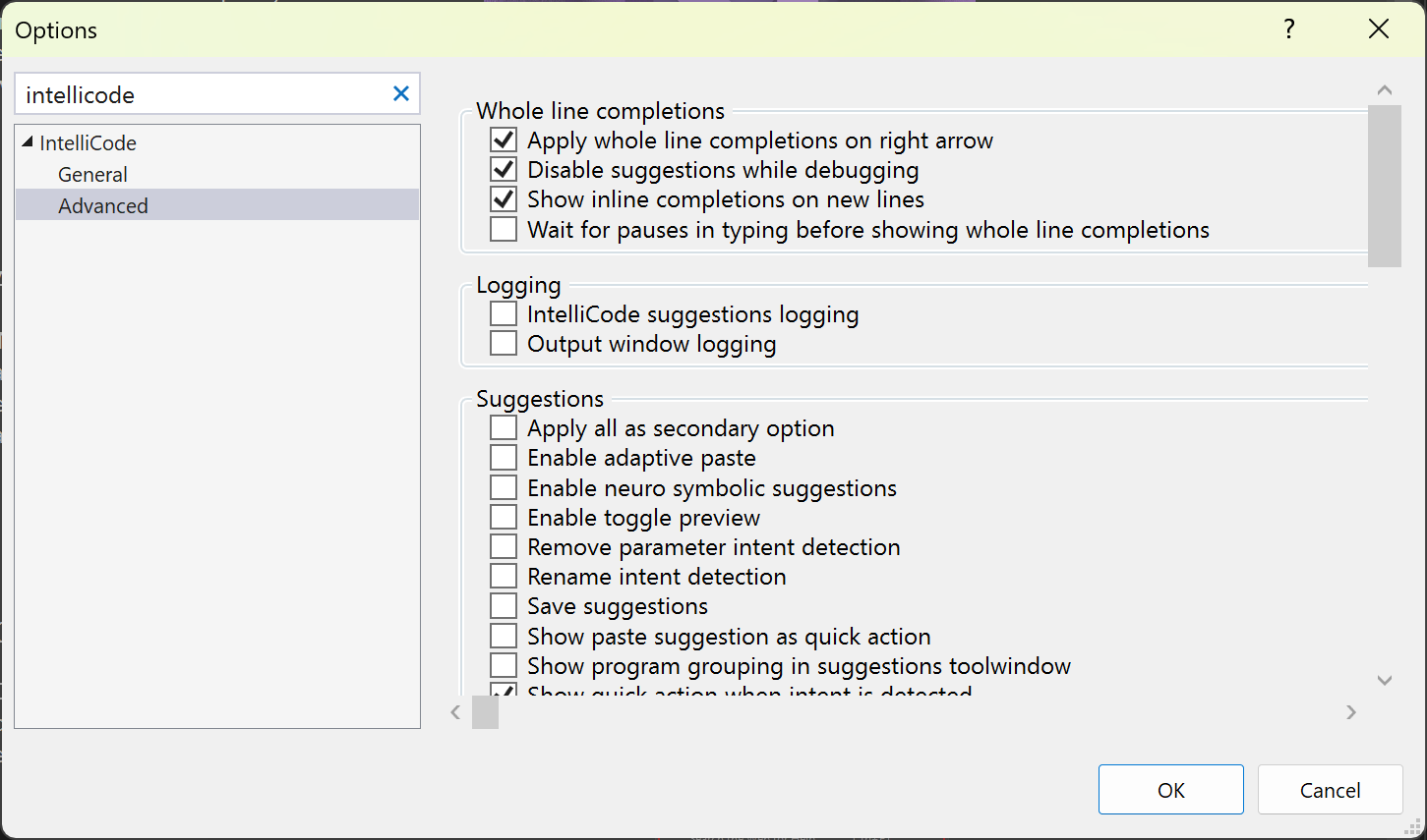 IntelliCode による行全体のオートコンプリートをオンまたはオフに切り替えるための設定のスクリーンショット。