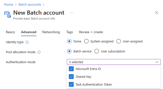 Zrzut ekranu przedstawiający opcje tryb uwierzytelniania podczas tworzenia konta usługi Batch.