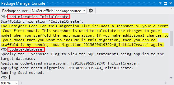 Captura de tela que mostra a janela do Console do Gerenciador de Pacotes. Os comandos adicionar hífen migração sublinhado Inicial Criar e atualizar banco de dados de hífen são realçados.