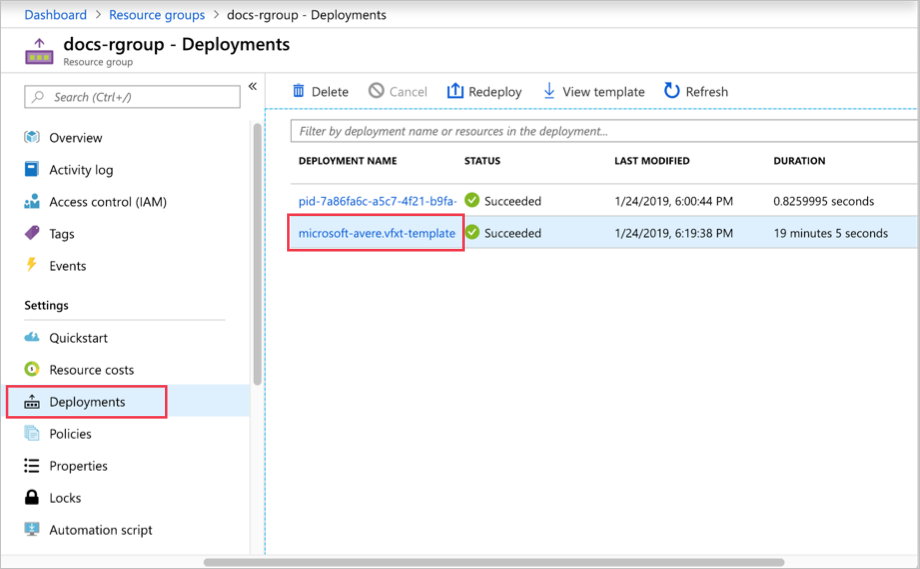 Página do portal do grupo de recursos com implantações selecionadas à esquerda e microsoft-avere.vfxt-template sendo exibido em uma tabela embaixo do nome da implantação