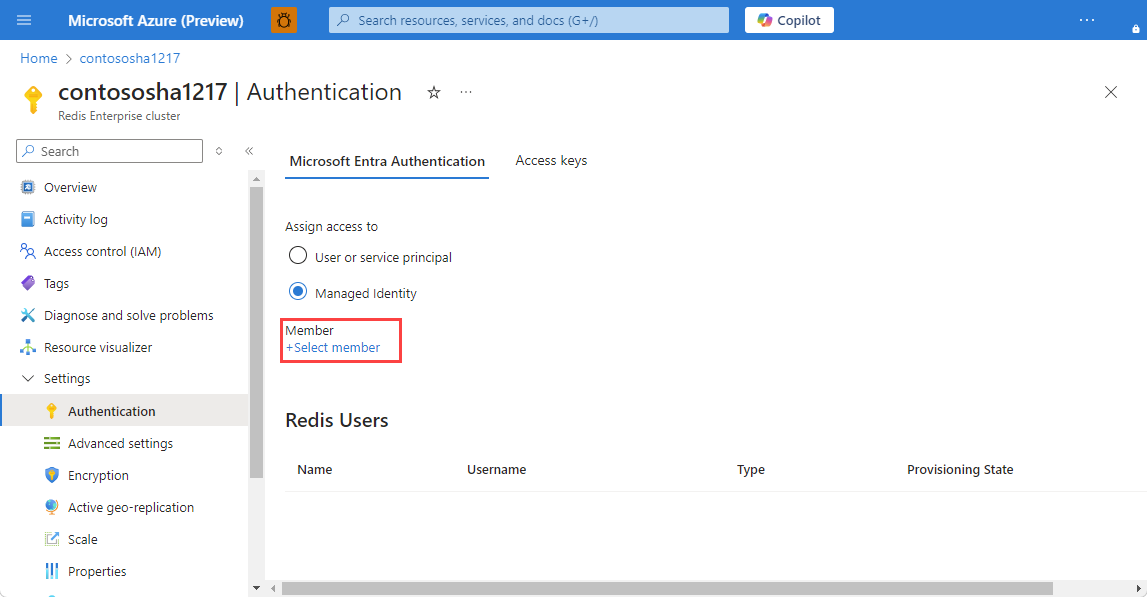 Captura de tela que mostra a autenticação selecionada no menu de recursos e a opção marcada para habilitar a autenticação do Microsoft Entra.