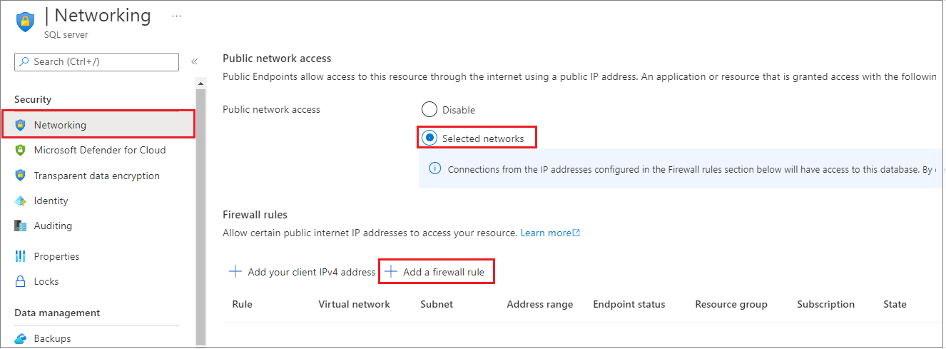 Captura de tela do portal do Azure, página de rede mostrando onde definir a regra de firewall de IP no nível do servidor.