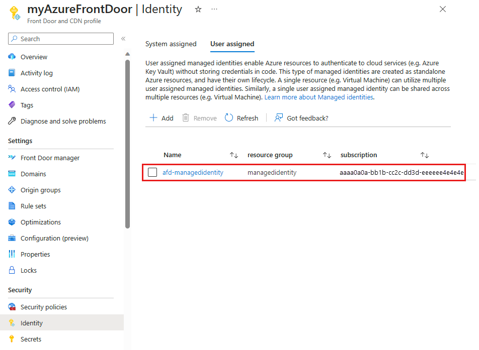 Captura de tela da opção Adicionar identidade gerenciada atribuída pelo usuário adicionada ao perfil do Front Door.