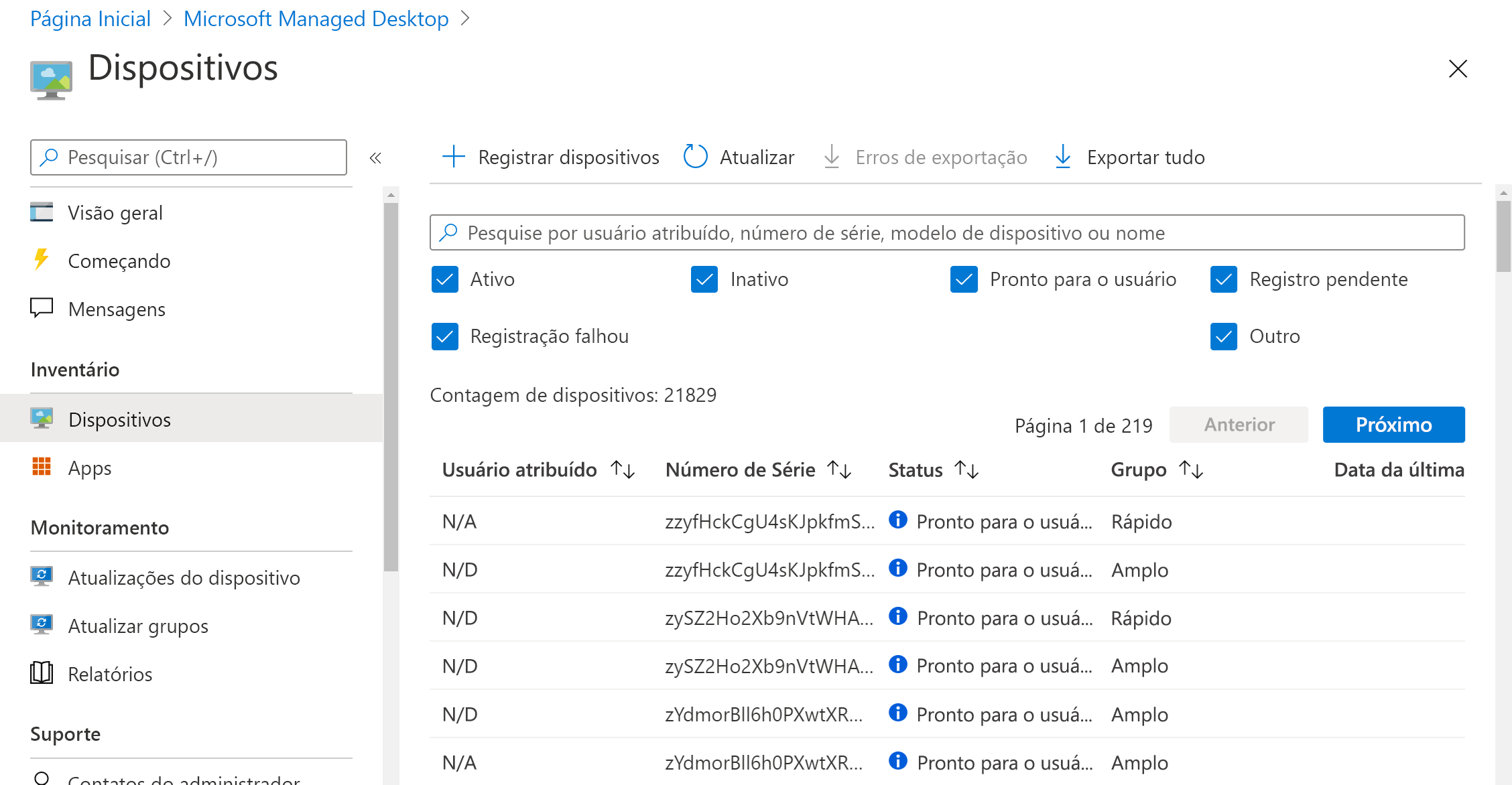 Vista de dispositivos a mostrar a lista de dispositivos e detalhes relacionados. Caixas de verificação junto à parte superior selecione filtros para atividade, registo status. Acima, encontra-se uma caixa de pesquisa. Separadores na parte superior para registar novos dispositivos, atualizar a vista, exportar erros e exportar os dados.