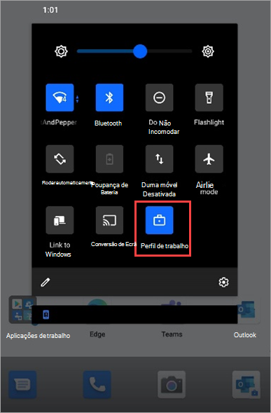 Captura de ecrã do ícone de perfil de trabalho ativado nas definições rápidas do Surface Duo.